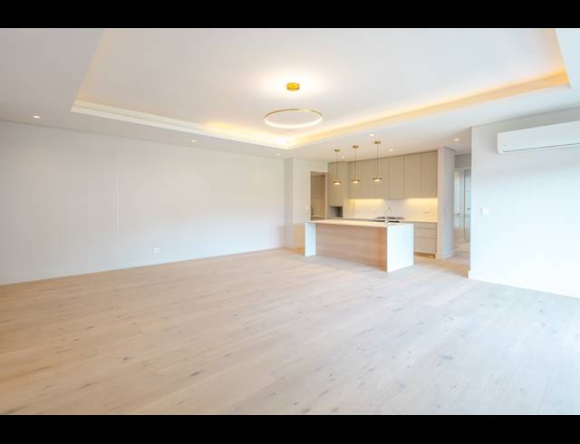 3 BEDROOM APARTMENT SOLD IN ORANJEZICHT